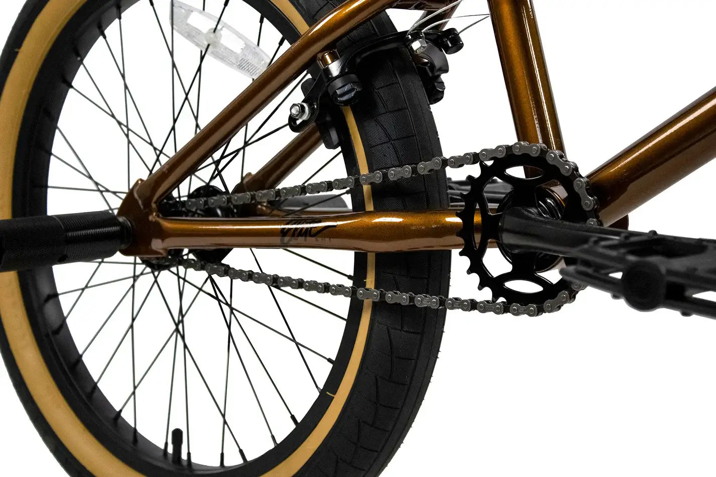 Close-up of Elite BMX Stealth bike's Chromoly cranks and 25-9 gearing, showcasing durable design for park and street riding.