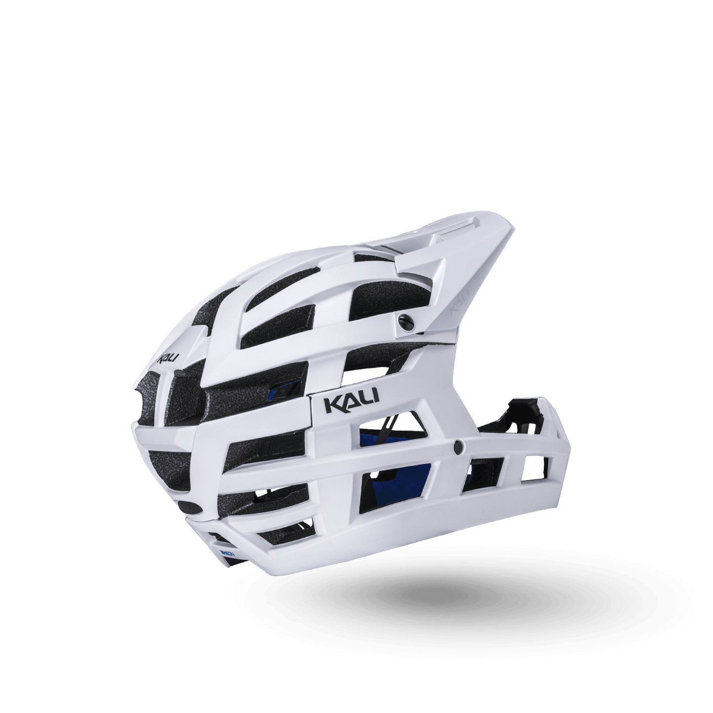Invader 2.0 trail helmet in white, designed for ultimate safety and comfort during outdoor adventures.